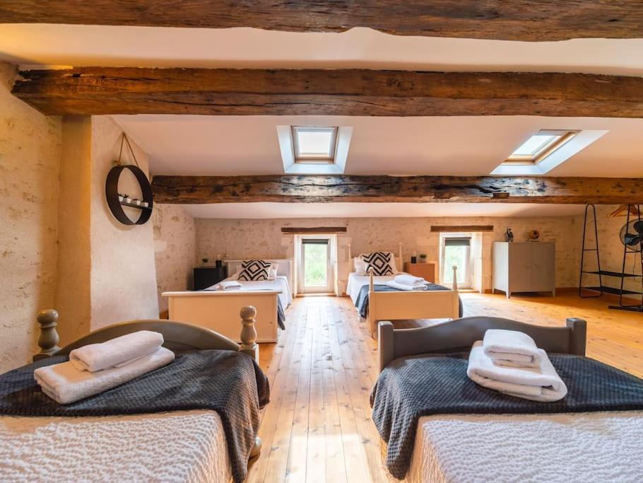 Le Grand Franc Gite Cosy Proche Tous Commerces Tonnay-Charente ภายนอก รูปภาพ