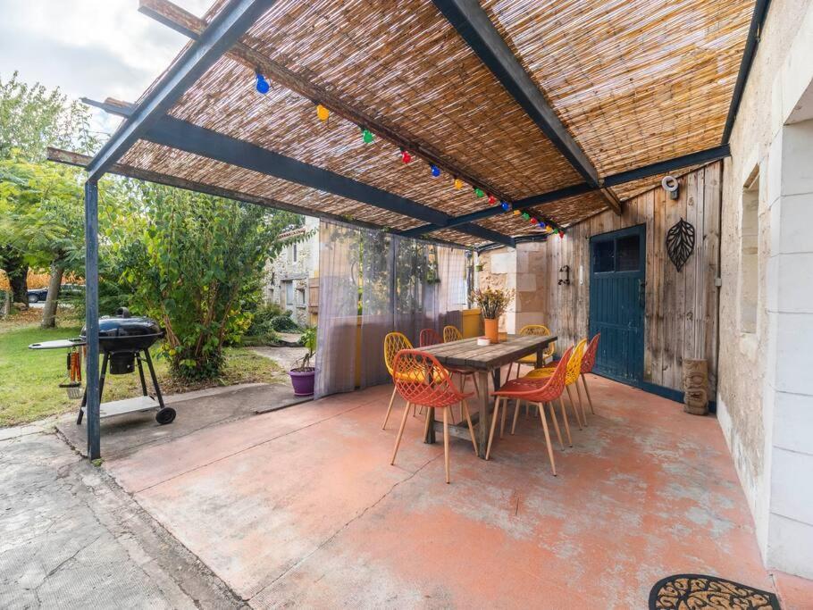 Le Grand Franc Gite Cosy Proche Tous Commerces Tonnay-Charente ภายนอก รูปภาพ
